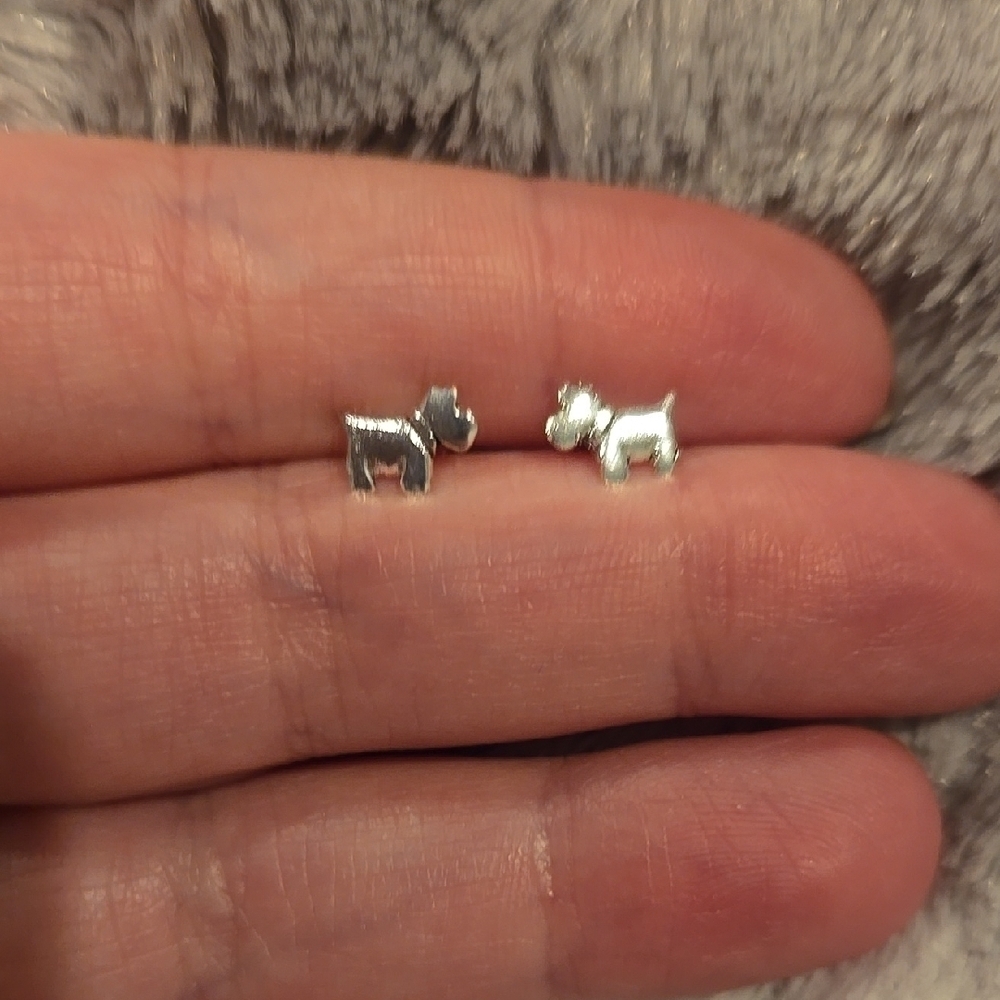 Sterling Silver Scottie Dog Stud Earrings Brand New In Box - Picture 2 of 4